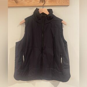 Vuori Black Puffer Vest